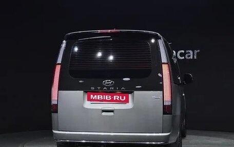 Hyundai Staria, 2024 год, 4 671 333 рублей, 3 фотография