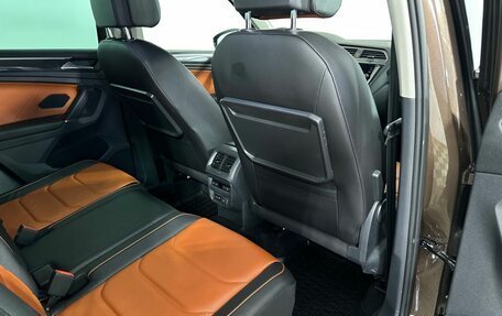 Volkswagen Tiguan II, 2018 год, 2 570 000 рублей, 16 фотография