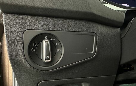 Volkswagen Tiguan II, 2018 год, 2 570 000 рублей, 9 фотография