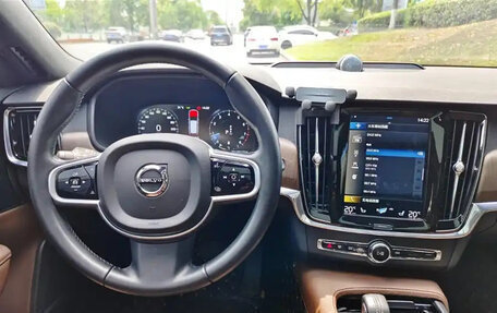 Volvo V90 Cross Country I рестайлинг, 2021 год, 3 400 111 рублей, 15 фотография