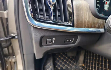 Volvo V90 Cross Country I рестайлинг, 2021 год, 3 400 111 рублей, 8 фотография