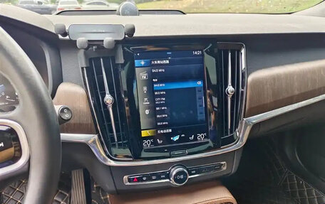 Volvo V90 Cross Country I рестайлинг, 2021 год, 3 400 111 рублей, 12 фотография