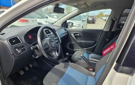 Volkswagen Polo VI (EU Market), 2013 год, 574 000 рублей, 13 фотография