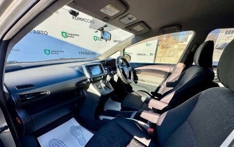 Toyota Wish II, 2011 год, 959 000 рублей, 20 фотография