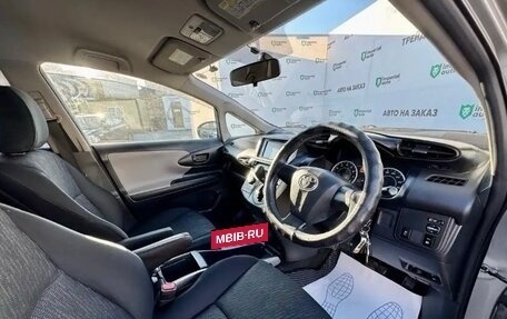 Toyota Wish II, 2011 год, 959 000 рублей, 17 фотография