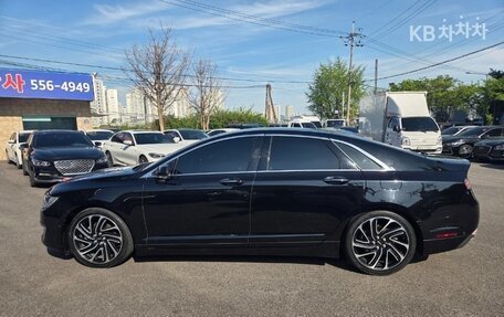 Lincoln MKZ II рестайлинг, 2020 год, 1 790 000 рублей, 4 фотография