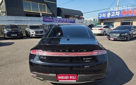 Lincoln MKZ II рестайлинг, 2020 год, 1 790 000 рублей, 5 фотография