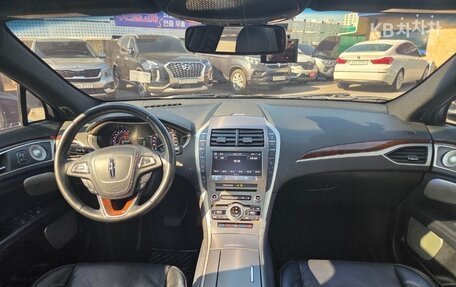 Lincoln MKZ II рестайлинг, 2020 год, 1 790 000 рублей, 18 фотография