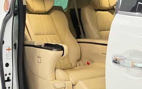 Toyota Alphard III, 2021 год, 7 700 000 рублей, 19 фотография