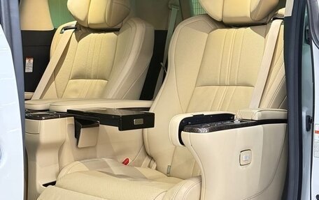 Toyota Alphard III, 2021 год, 7 700 000 рублей, 23 фотография