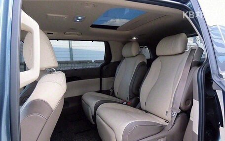 KIA Carnival, 2021 год, 2 490 000 рублей, 18 фотография