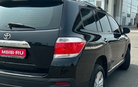 Toyota Highlander III, 2010 год, 1 540 000 рублей, 4 фотография