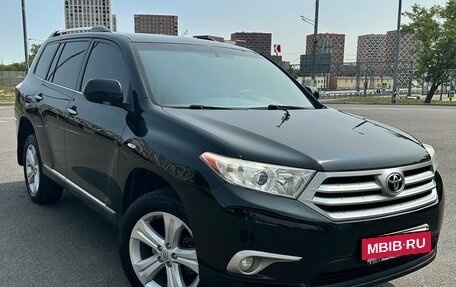 Toyota Highlander III, 2010 год, 1 540 000 рублей, 18 фотография