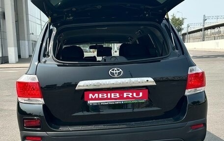 Toyota Highlander III, 2010 год, 1 540 000 рублей, 20 фотография