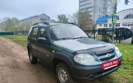 Chevrolet Niva I рестайлинг, 2015 год, 660 000 рублей, 2 фотография