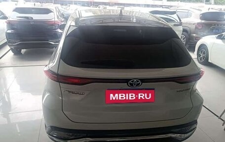 Toyota Venza, 2024 год, 3 297 000 рублей, 5 фотография