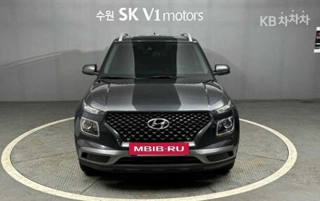 Hyundai Venue I, 2022 год, 1 800 000 рублей, 2 фотография