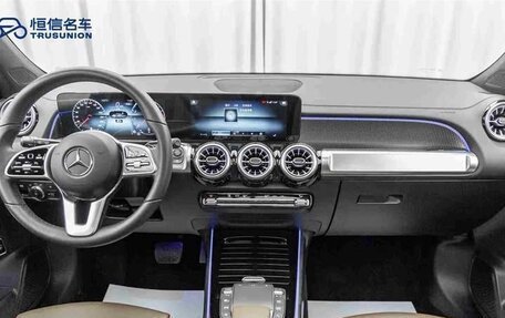 Mercedes-Benz GLB, 2022 год, 2 345 000 рублей, 11 фотография
