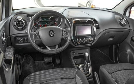 Renault Kaptur I рестайлинг, 2017 год, 1 320 000 рублей, 6 фотография