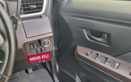 Toyota Roomy I, 2019 год, 1 100 000 рублей, 5 фотография