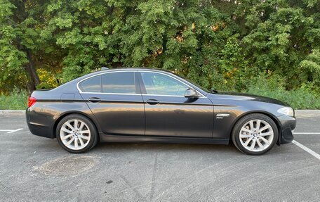 BMW 5 серия, 2011 год, 2 050 000 рублей, 4 фотография