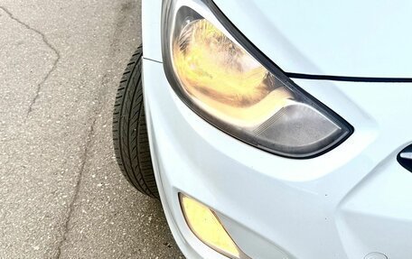 Hyundai Solaris II рестайлинг, 2011 год, 850 000 рублей, 3 фотография