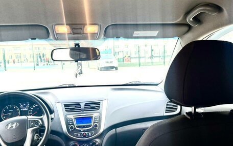 Hyundai Solaris II рестайлинг, 2011 год, 850 000 рублей, 26 фотография