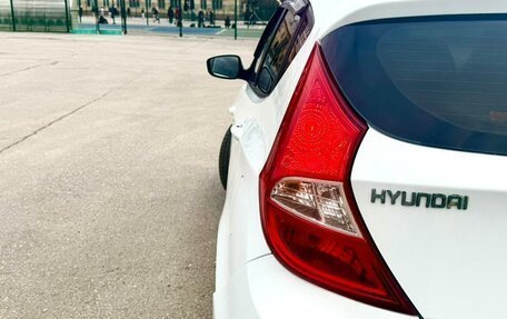 Hyundai Solaris II рестайлинг, 2011 год, 850 000 рублей, 27 фотография
