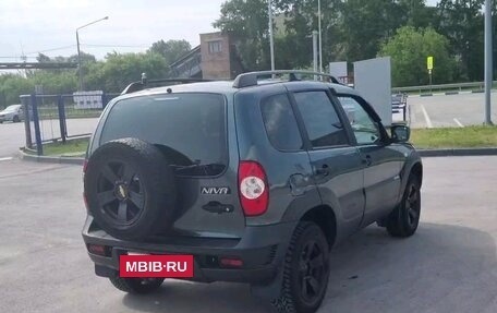 Chevrolet Niva I рестайлинг, 2015 год, 850 000 рублей, 3 фотография