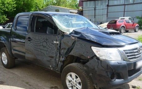 Toyota Hilux VII, 2015 год, 670 000 рублей, 2 фотография