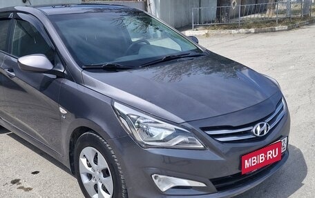 Hyundai Solaris II рестайлинг, 2016 год, 999 000 рублей, 2 фотография