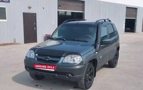 Chevrolet Niva I рестайлинг, 2015 год, 850 000 рублей, 6 фотография