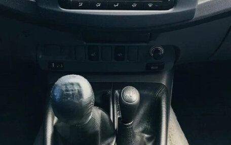 Toyota Hilux VII, 2015 год, 670 000 рублей, 14 фотография
