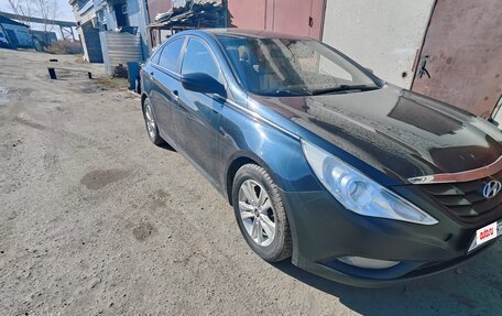 Hyundai Sonata VI, 2010 год, 950 000 рублей, 3 фотография