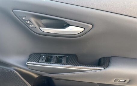 Toyota Crown, 2021 год, 2 520 000 рублей, 17 фотография