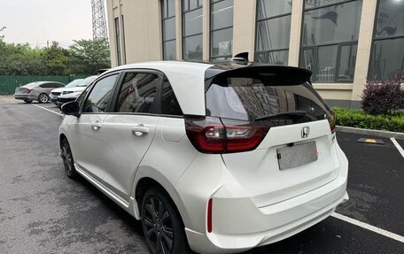 Honda Fit, 2020 год, 1 000 000 рублей, 4 фотография