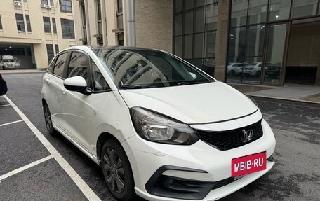 Honda Fit, 2020 год, 1 000 000 рублей, 3 фотография
