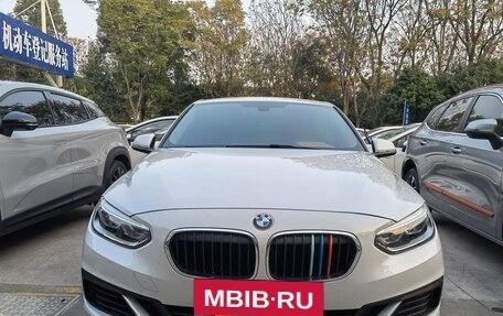 BMW 1 серия, 2020 год, 1 570 000 рублей, 2 фотография