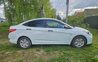 Hyundai Solaris II рестайлинг, 2013 год, 690 000 рублей, 1 фотография