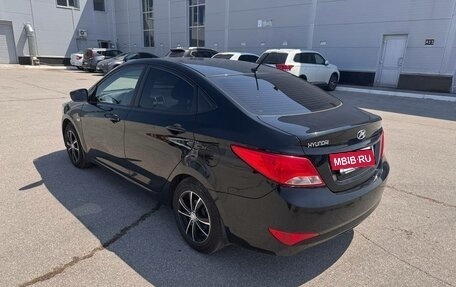 Hyundai Solaris II рестайлинг, 2015 год, 1 036 000 рублей, 2 фотография