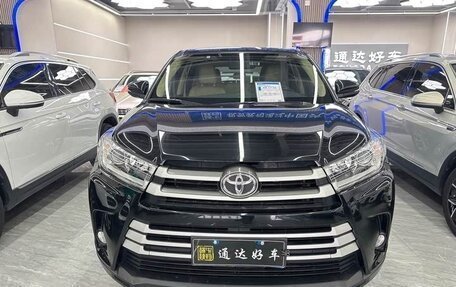 Toyota Highlander III, 2021 год, 2 650 000 рублей, 2 фотография