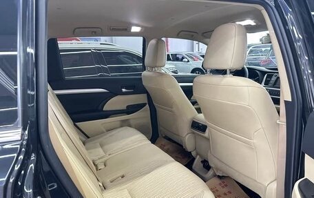 Toyota Highlander III, 2021 год, 2 650 000 рублей, 14 фотография