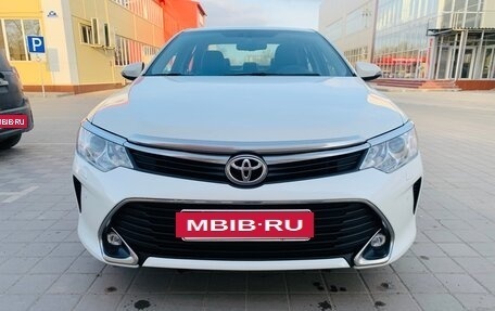 Toyota Camry, 2016 год, 2 300 000 рублей, 4 фотография