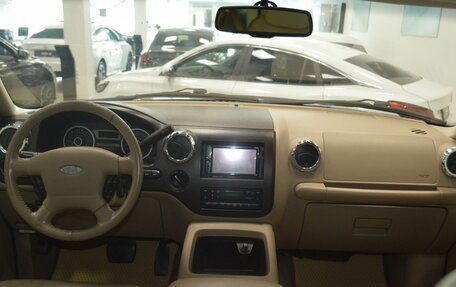 Ford Expedition, 2005 год, 999 000 рублей, 24 фотография