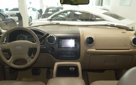 Ford Expedition, 2005 год, 999 000 рублей, 33 фотография