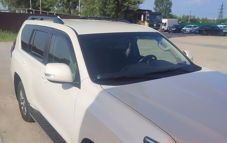 Toyota Land Cruiser Prado 150 рестайлинг 2, 2018 год, 4 900 000 рублей, 6 фотография