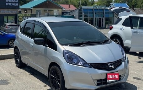Honda Fit III, 2013 год, 700 000 рублей, 4 фотография