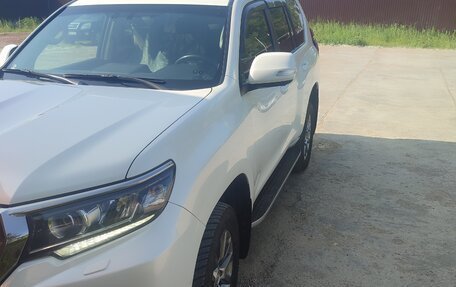 Toyota Land Cruiser Prado 150 рестайлинг 2, 2018 год, 4 900 000 рублей, 7 фотография
