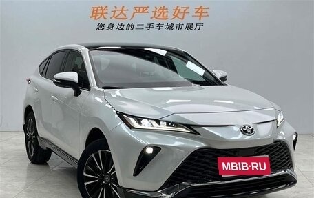 Toyota Venza, 2022 год, 3 033 000 рублей, 2 фотография