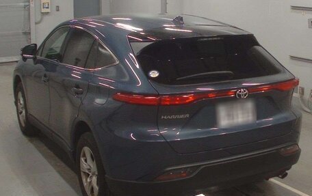 Toyota Harrier, 2022 год, 2 590 000 рублей, 3 фотография